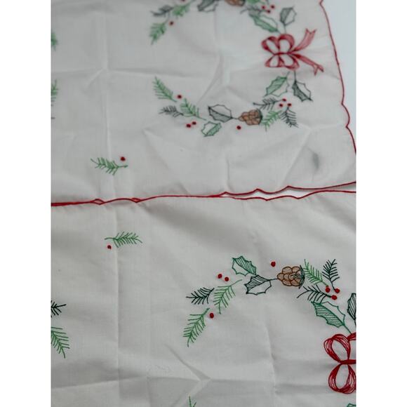 Vintage · Hand Embroidered · Christmas Wreath Holly Dresser Scarf · Set of 2 - Picture 9 of 9